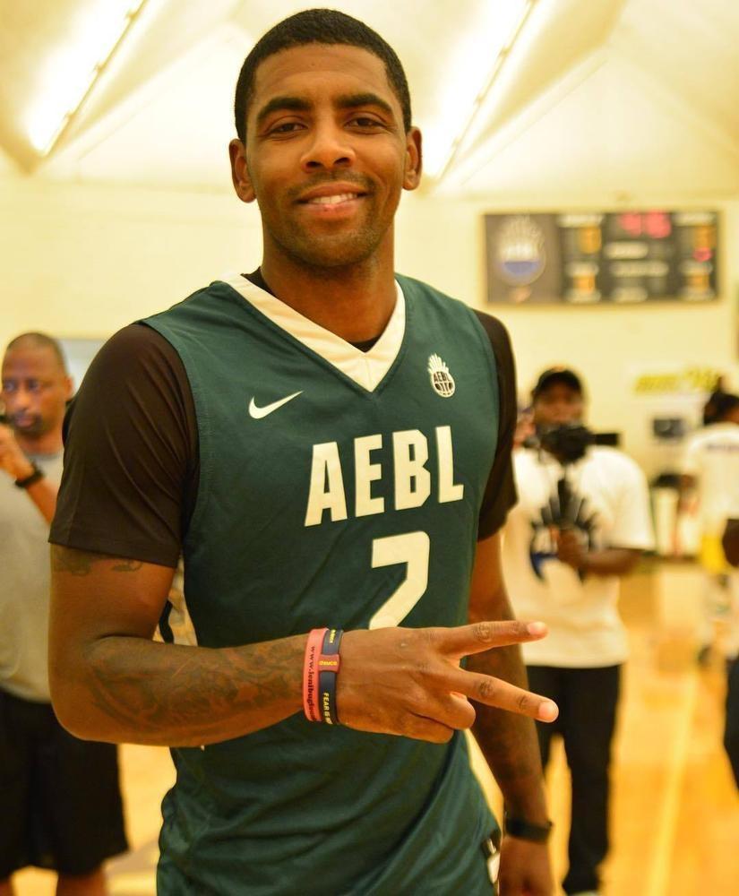 安帅：谈内马尔就像谈其他球员一样，我不欠任何人任何东西（安切洛蒂：讨论内马尔与其他球员无异，我不欠任何人任何东西）