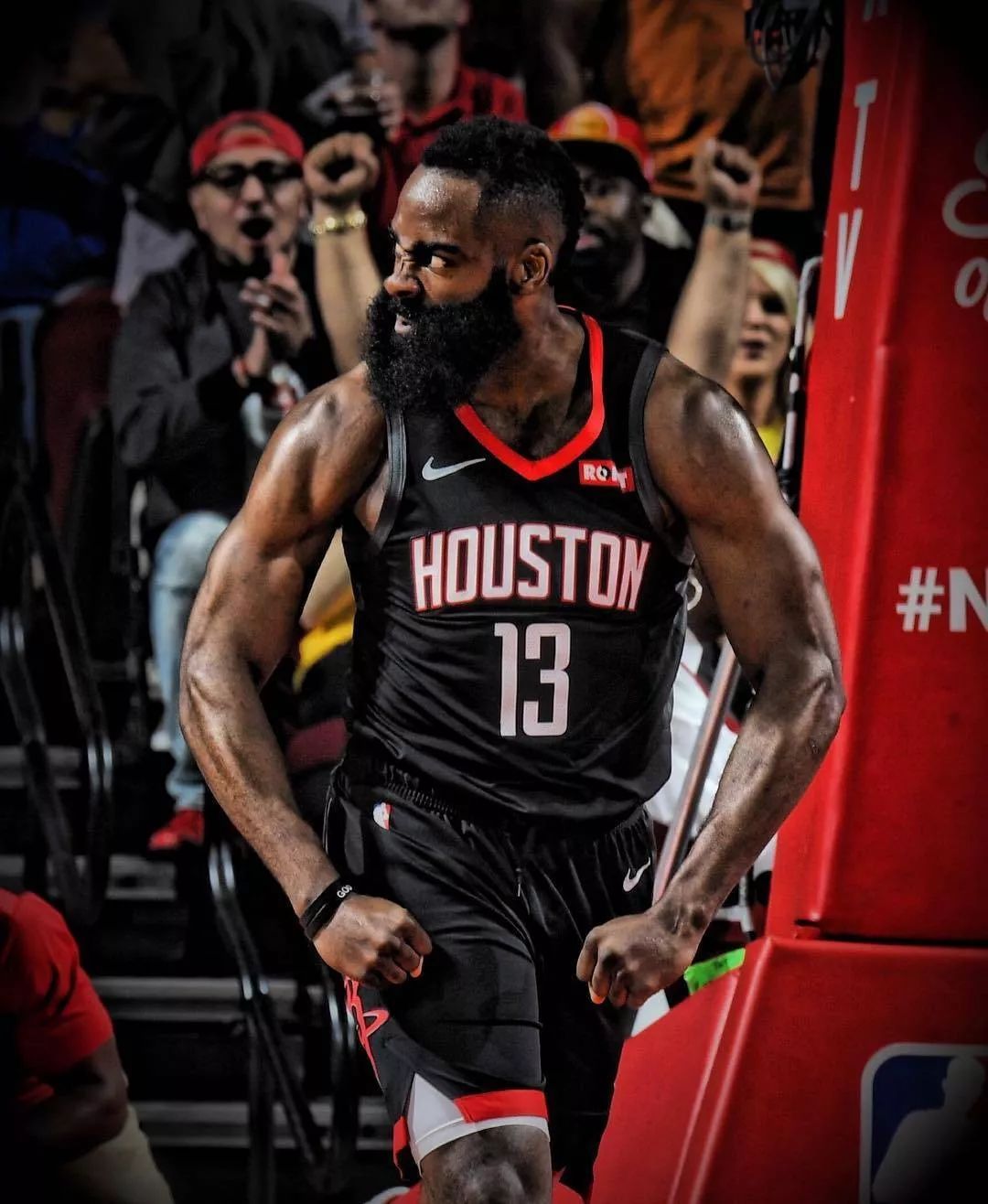 多特铁血意志感动球迷（多特顽强斗志打动球迷）