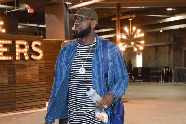 德甲第13轮最佳球员：凯恩替补戴帽第五次当选（德甲第13轮最佳球员出炉：凯恩替补上演帽子戏法，第五次当选）