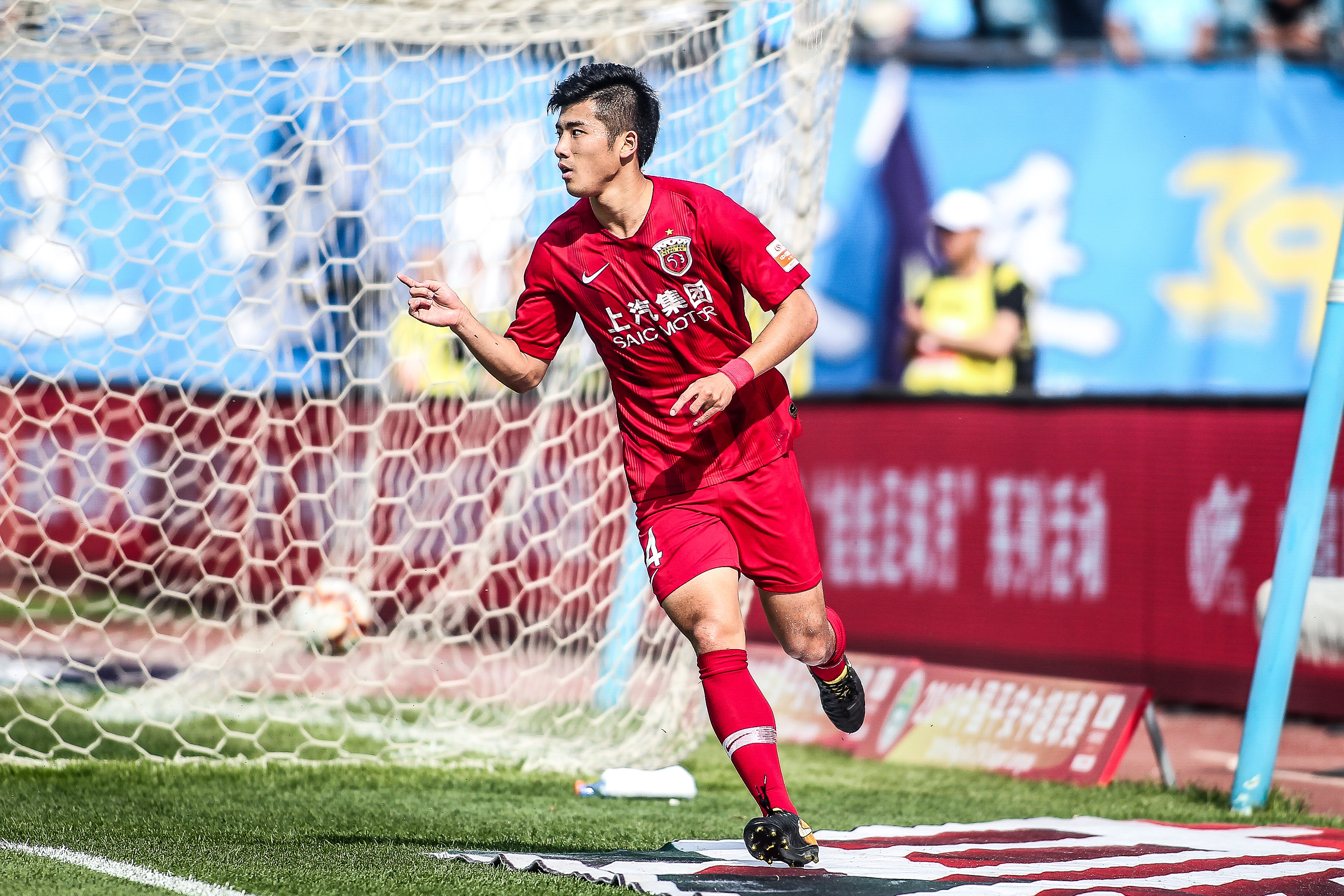 布伦森&布里奇斯首节合计23分，尼克斯首节落后2分（布伦森与布里奇斯首节合砍23分，尼克斯首节仍落后2分）