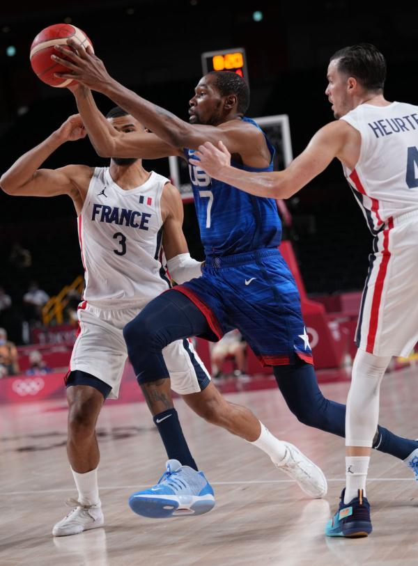 曼纳：不着急续约安古伊萨；丁丁手术成功；卢卡库几周内归队（曼纳：安古伊萨续约不必急；德布劳内手术成功；卢卡库预计数周内复出）