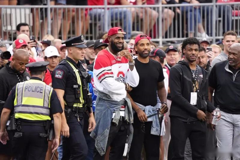 英超战报：曼城逆转切尔西,（英超速递：曼城完成逆转力克切尔西）