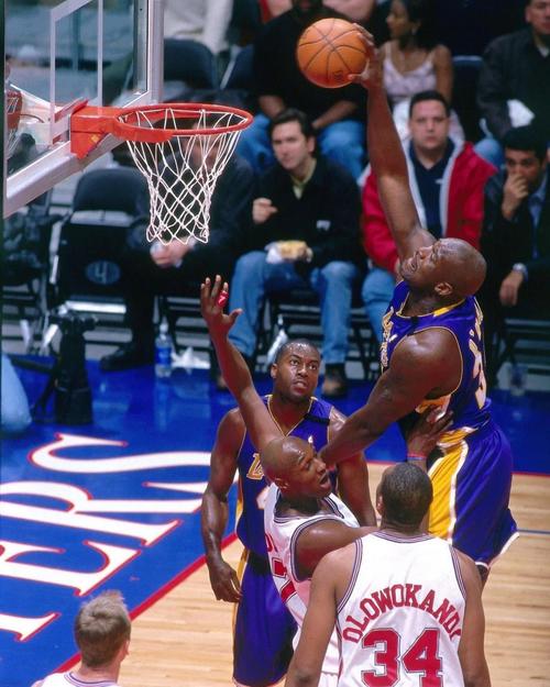 戏份减少球队反而赢球了！状元郎在魔术的位置真是太尴尬了？（戏份被压缩球队反倒取胜！状元在魔术的角色是不是很尴尬？）